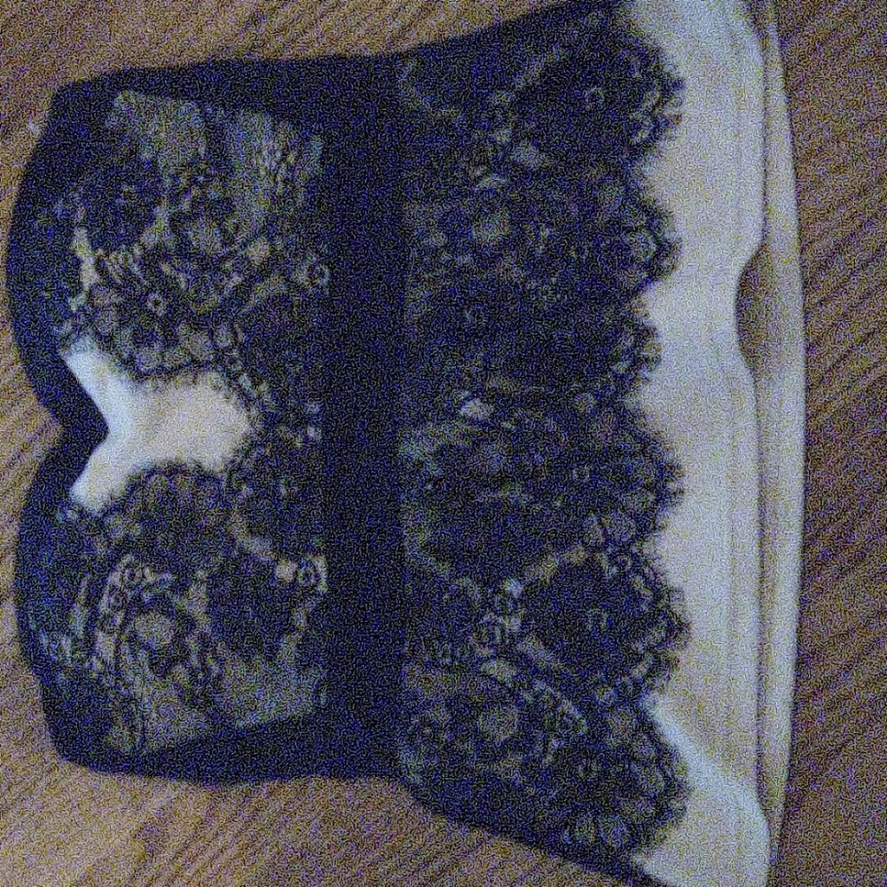 This is a sweetheart neckline strapless top.